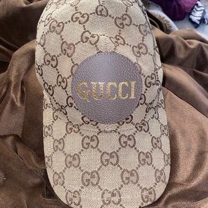 Gucci hat .. worn once